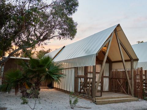 Tente en toile et en bois 2 personnes - Glamping Cabin-Tent Senyoret