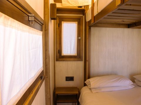 Tente en toile et en bois 2 personnes - Glamping Cabin-Tent Senyoret