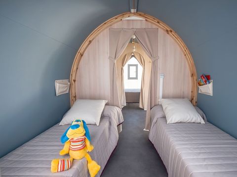 TENTE TOILE ET BOIS 4 personnes - COCO SHOP sans installations sanitaires