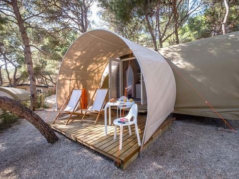TENTE TOILE ET BOIS 4 personnes - COCO SHOP sans installations sanitaires