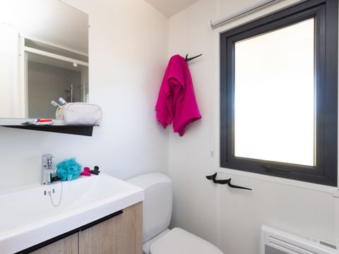 MOBILHOME 4 personnes - Cottage Premium Les P'tits Quercynois 2 ch. - TV - CLIM - LV - 2 SDB