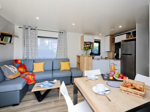 MOBILHOME 6 personnes - R-Home 32m² (3 CH 1 SDB) Terrasse Vue mer