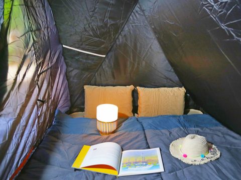 TENTE 6 personnes - TENTE 25 m² sans sanitaires