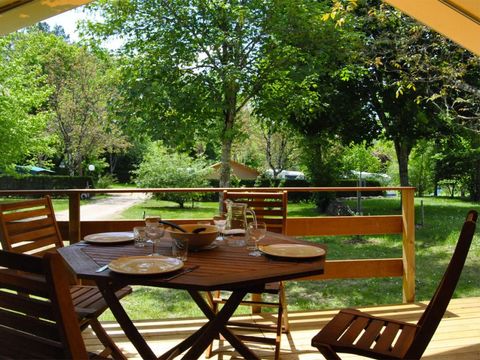 TENTE 5 personnes - Lodge 5 - Arrivée dimanche - Sans sanitaires
