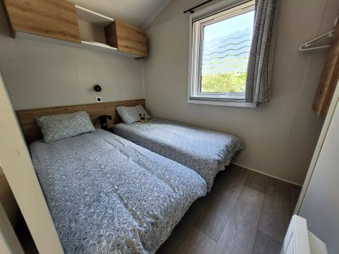 MOBILHOME 4 personnes - Confort+ 3 Pièces 4 Personnes Climatisé + TV