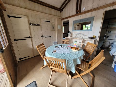 HÉBERGEMENT INSOLITE 5 personnes - Premium - Cabane lodge Africa 2 chambres - avec sanitaire 