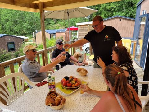 MOBILHOME 6 personnes - Privilège 3 chambres - 1 salle de bain - climatisation + TV