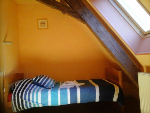 GÎTE 6 personnes - TOURNESOL - 3 chambres - 80m² -