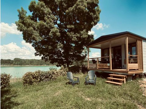 MOBILHOME 4 personnes - Family Premium BDL 28m² - Clim + TV + Terrasse Couverte