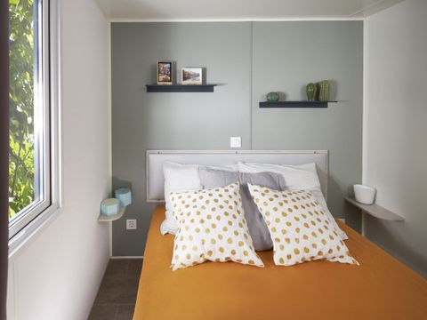 MOBILHOME 6 personnes - Espace Premium 32/33m² + Clim + TV + Terrasse Couverte