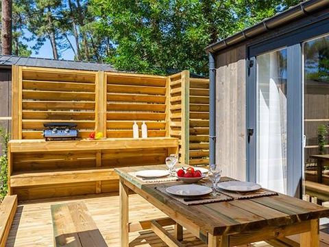 MOBILHOME 6 personnes - Premium | 3 Ch. | 6 Pers. | Terrasse Couverte | Douche tropicale | Clim. | TV
