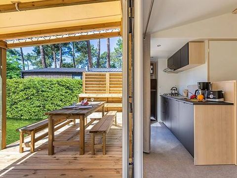 MOBILHOME 6 personnes - Premium | 3 Ch. | 6 Pers. | Terrasse Couverte | Douche tropicale | Clim. | TV