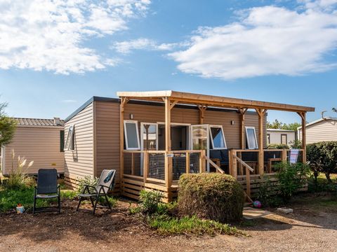 MOBILHOME 8 personnes - Mobil-home | Premium | 3 Ch. | 6/8 Pers. | Terrasse Lounge | 1 SDB | Clim. | TV