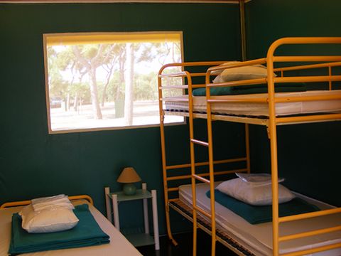 BUNGALOW TOILÉ 5 personnes - PAGAN