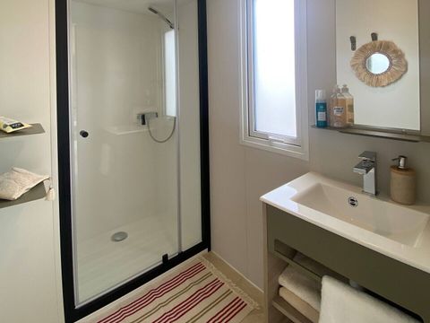 MOBILHOME 6 personnes - Mobil-home | Comfort | 3 Ch. | 6 Pers. | Terrasse surélevée | Clim.