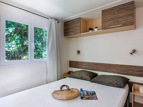 Mobilhome 4 personnes - Classic | 2 Ch. | 4 Pers. | Terrasse surélevée | 1 SDB