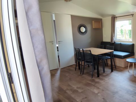 Mobilhome 4 personnes - Mobil-home Privilège 34m² LV (2 chambres) + terrasse couverte - Samedi/samedi