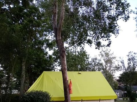 Tente en toile et en bois 4 personnes - Ecolodge SAHARI 17m² 2 chambres - sans sanitaires