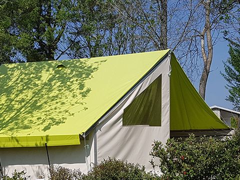 Tente en toile et en bois 4 personnes - Ecolodge SAHARI 17m² 2 chambres - sans sanitaires