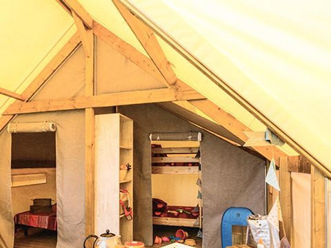 TENTE TOILE ET BOIS 4 personnes - Ecolodge SAHARI 17m² 2 chambres - sans sanitaires