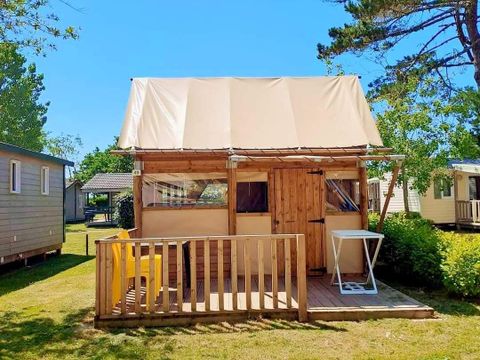 TENTE TOILE ET BOIS 4 personnes - LODGE Cocotier (sans sanitaires)