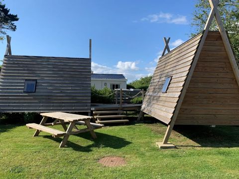 HÉBERGEMENT INSOLITE 2 personnes - CABANE TIPI 2 (sans sanitaire privatif) - 12m² -  1 chambre