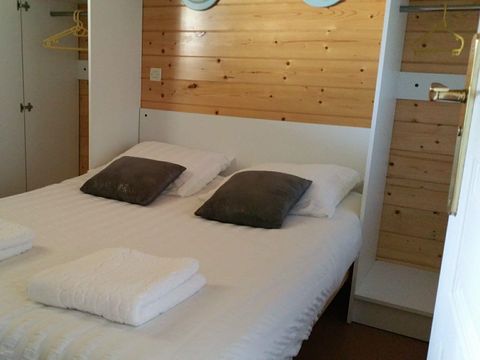 CHALET 5 personnes - Chalet L 'ABEILLE 2 chambres 29m² 2002