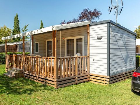 BUNGALOW 6 personnes - Mobil-home | Comfort | 2 Ch. | 4/6 Pers. | Terrasse surélevée | Clim.
