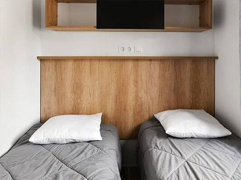 BUNGALOW 6 personnes - Mobil-home | Premium Exclusive | 3 Ch. | 6 Pers. | Terrasse surélevée | Clim. | TV
