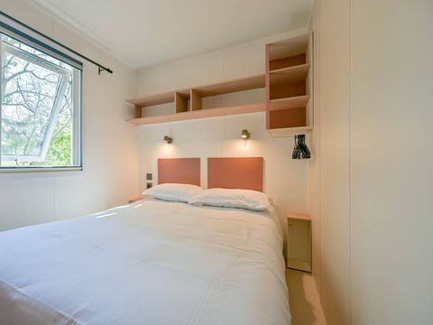 BUNGALOW 8 personnes - Mobil-home | Comfort | 4 Ch. | 8 Pers. | Terrasse surélevée | 2 SDB | Clim.