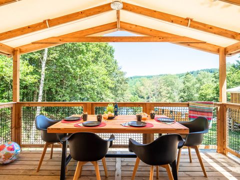MOBILHOME 5 personnes - Cosyflower Premium 38m² (2 chambres) + TV + draps + serviettes - dont terrasse couverte 10m² 4/5 pers.