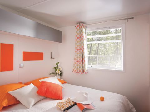 MOBILHOME 6 personnes - Mobil home Standard 31m² (3 chambres) + TV + terrasse intégrée couverte de 9m² 6 pers.