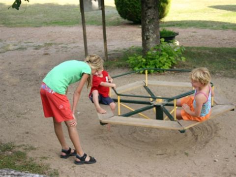 Camping Château de la Rolandière - Camping Indre-et-Loire - Image N°8