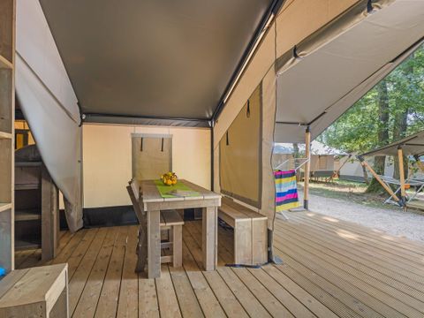 TENTE TOILE ET BOIS 4 personnes - Park Umag - Tente Safari Confort + climatisation