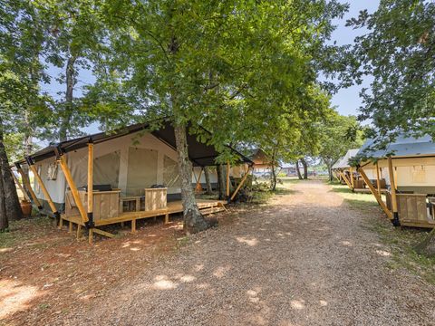 TENTE TOILE ET BOIS 4 personnes - Park Umag - Tente Safari Confort + climatisation