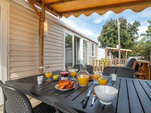 BUNGALOW 6 personnes - Mobil-home | Comfort | 3 Ch. | 6 Pers. | Terrasse Lounge | Clim. | TV