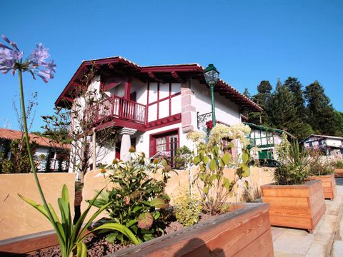 Villas Odalys Collection Domaine de Lana - Camping Pyrénées-Atlantiques - Image N°6