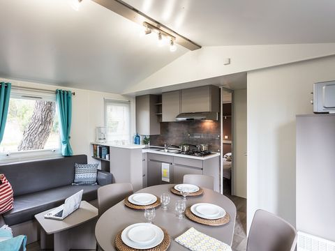 MOBILHOME 6 personnes - Mobil-home | Comfort | 3 Ch. | 6 Pers. | Terrasse surélevée | 1 SDB | Clim.