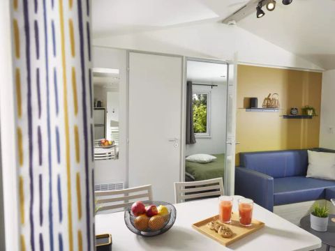MOBILHOME 6 personnes - Mobil-home | Premium | 3 Ch. | 6 Pers. | Terrasse surélevée | 2 SDB | Clim. | TV