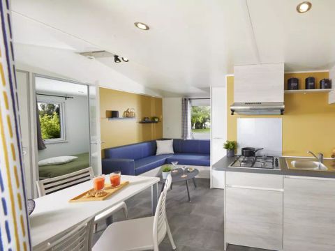 MOBILHOME 6 personnes - Mobil-home | Premium | 3 Ch. | 6 Pers. | Terrasse surélevée | 2 SDB | Clim. | TV