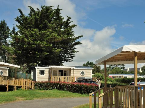 Mobilhome 4 personnes - STANDARD 29m² - 2 chambres - Terrasse semi-couverte 18m²