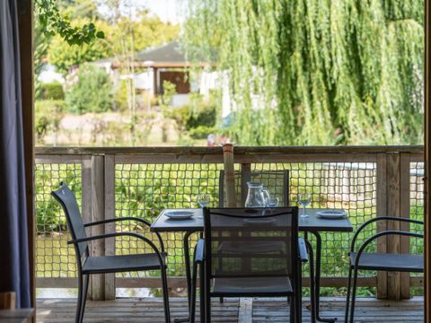Lodge 5 personnes - Sweetflower Lodge Premium 32m² - 2 chambres + terrasse couverte +TV 4/5 pers