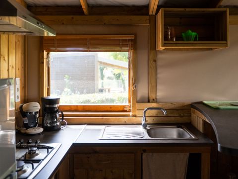 Lodge 5 personnes - Sweetflower Lodge Premium 32m² - 2 chambres + terrasse couverte +TV 4/5 pers