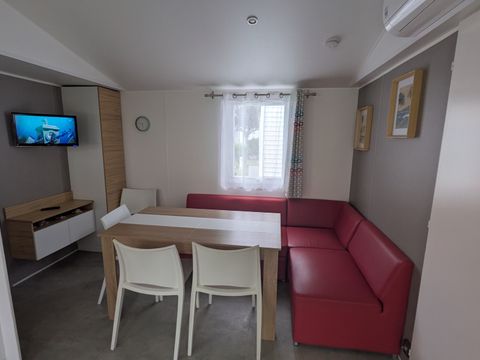 Mobilhome 6 personnes - Premium 42m² - 3 chambres + terrasse couverte + lave vaisselle + 2 salles de bain