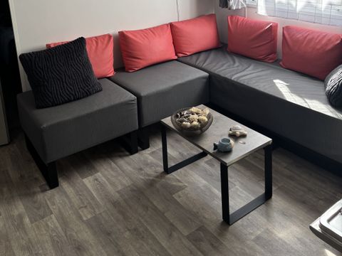 Mobilhome 8 personnes - Premium 42m² - 4 chambres + lave vaisselle + 2 salles de bain + terrasse couverte