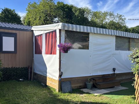 Mobilhome 8 personnes - Premium 42m² - 4 chambres + lave vaisselle + 2 salles de bain + terrasse couverte