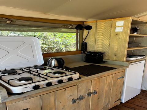 TENTE TOILE ET BOIS 5 personnes - Safari Lodge 37 m2 (sans sanitaires), 2 Chambres, terrasse couverte 1/5 pers