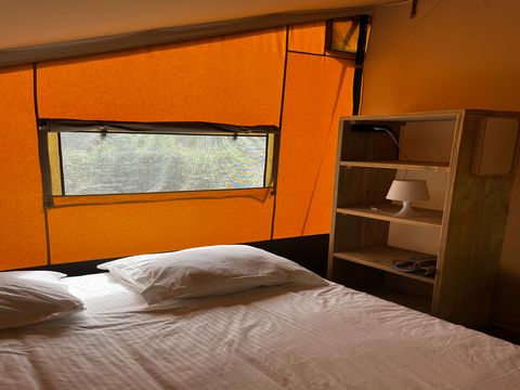 TENTE TOILE ET BOIS 5 personnes - Safari Lodge 37 m2 (sans sanitaires), 2 Chambres, terrasse couverte 1/5 pers