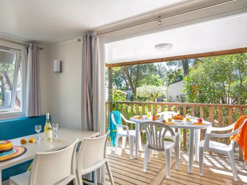 Flower Camping Le Mas de Mourgues - Camping Gard - Image N°3