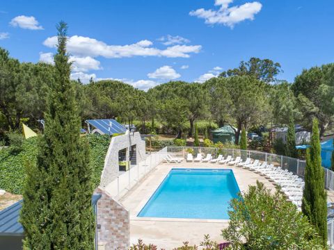 Flower Camping Le Mas de Mourgues - Camping Gard